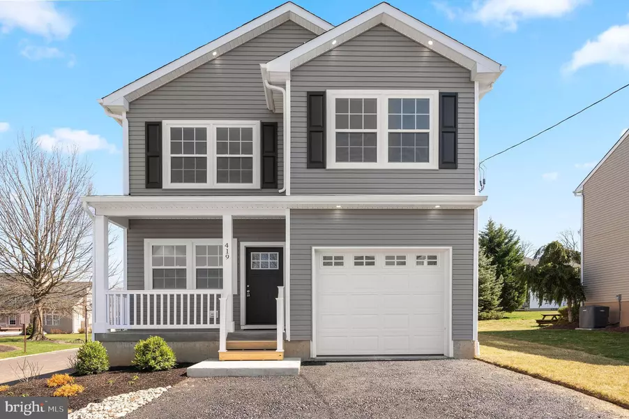 2498 OGDEN AVE, Bensalem, PA 19020