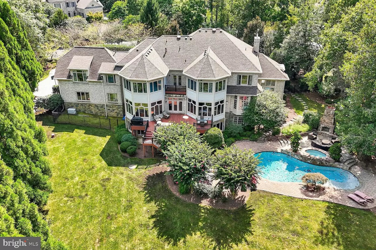 Great Falls, VA 22066,9864 WALKER GLEN CT