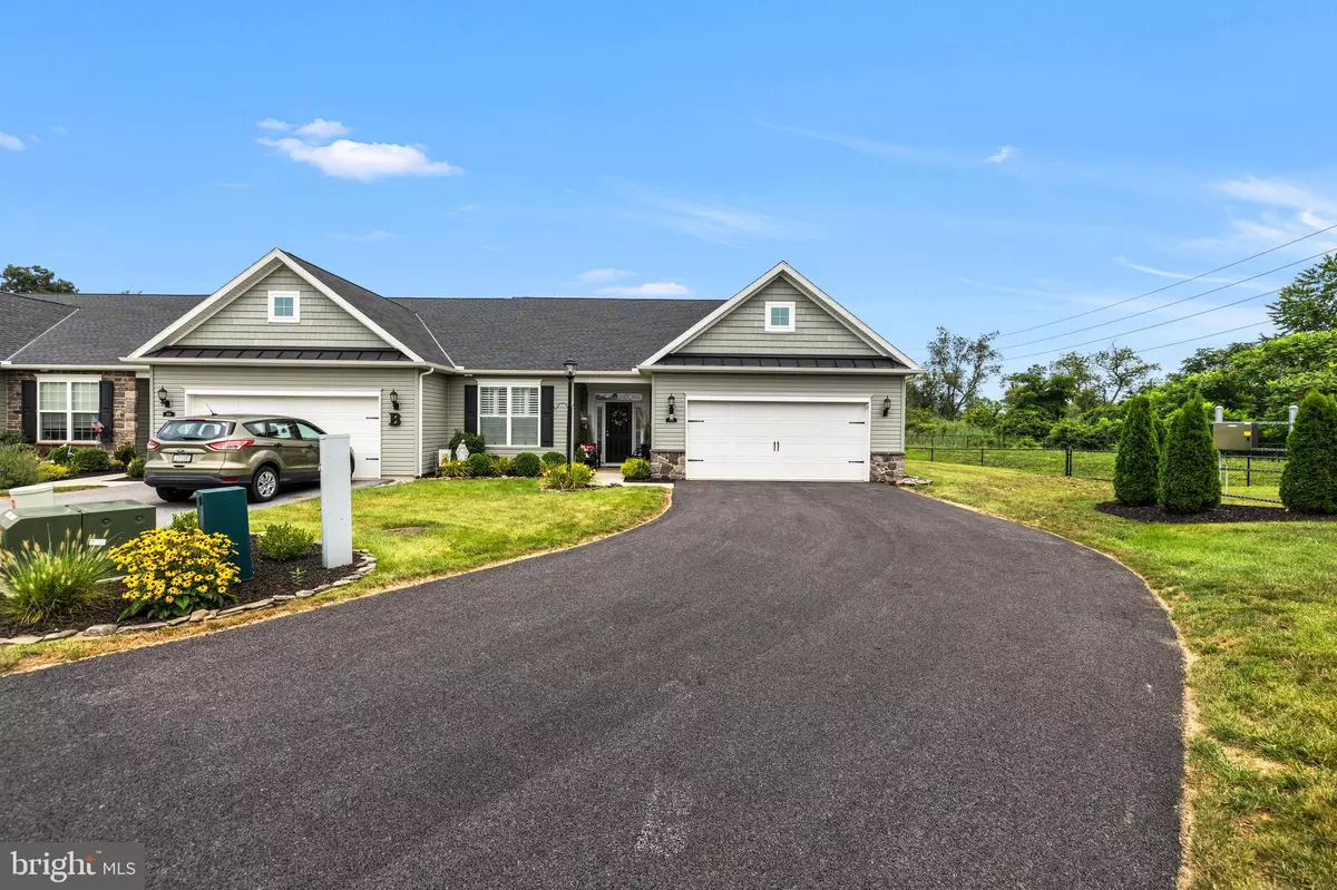 Hanover, PA 17331,660 CYPRESS DR #27
