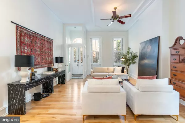 Philadelphia, PA 19103,2046 CHERRY ST