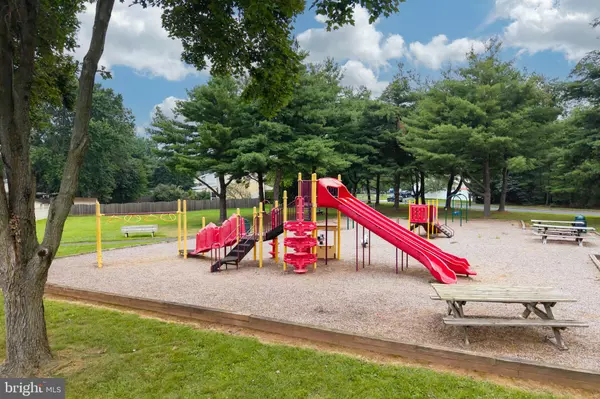 Lansdale, PA 19446,882 GARFIELD AVE