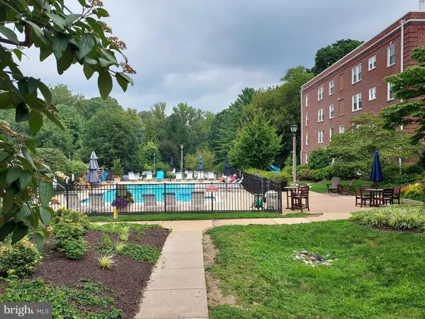 Haverford, PA 19041,104 WOODSIDE RD #C-302