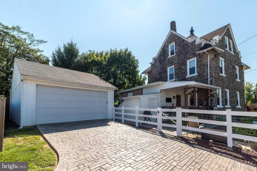 401 HIGHLAND AVE, Ambler, PA 19002