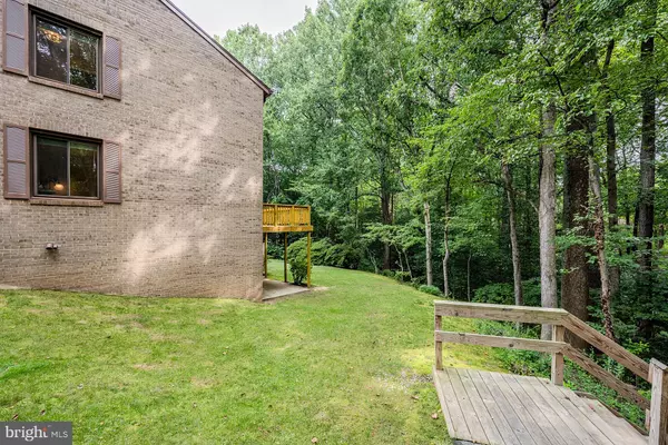 Burke, VA 22015,5755 WATERS EDGE LANDING LN
