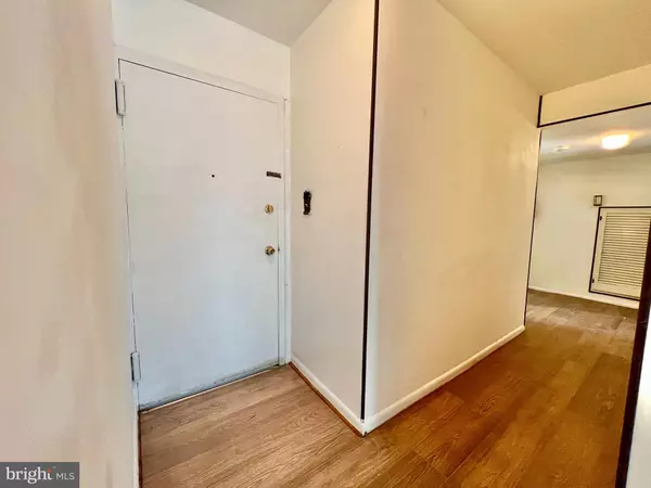 Greenbelt, MD 20770,8663 GREENBELT RD #201