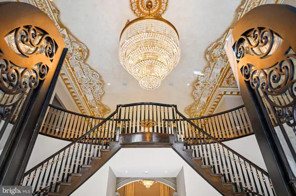 Great Falls, VA 22066,9112/9120 MINE RUN DR