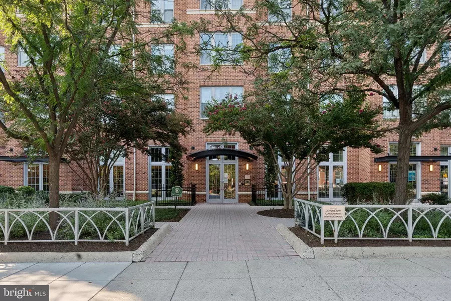 1391 PENNSYLVANIA AVE SE #352, Washington, DC 20003