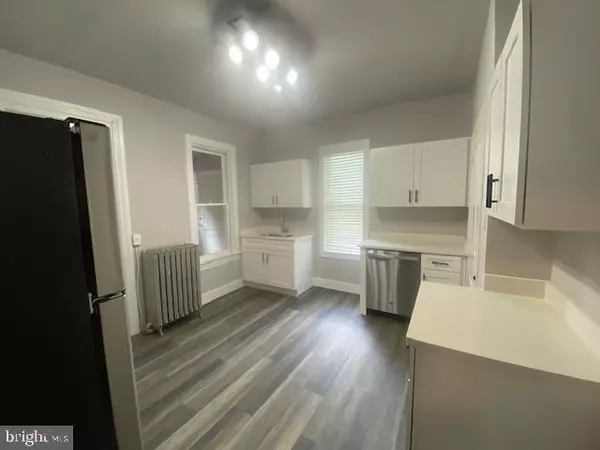 York, PA 17404,563 PENNSYLVANIA AVE