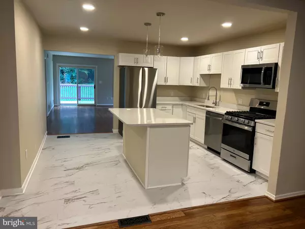 Woodbridge, VA 22193,3938 FORESTDALE AVE