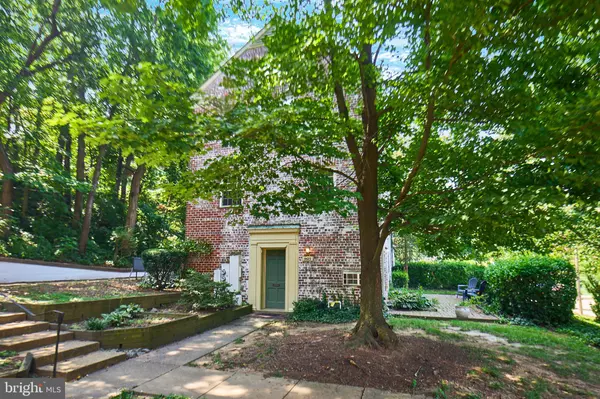 3523 VALLEY DR, Alexandria, VA 22302