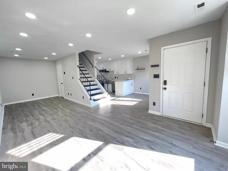 6013 RABBIT HILL CT, Centreville, VA 20121