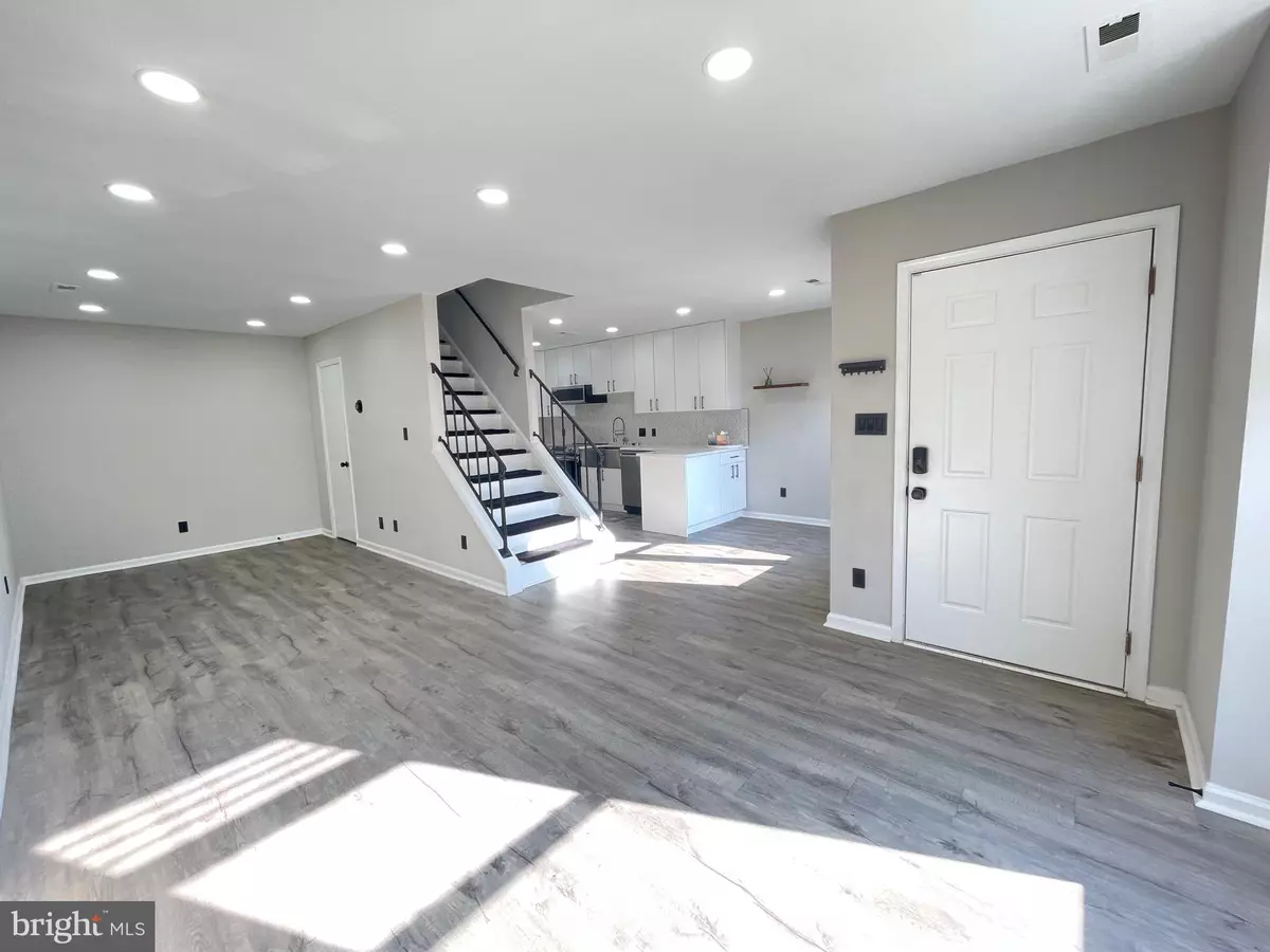 Centreville, VA 20121,6013 RABBIT HILL CT