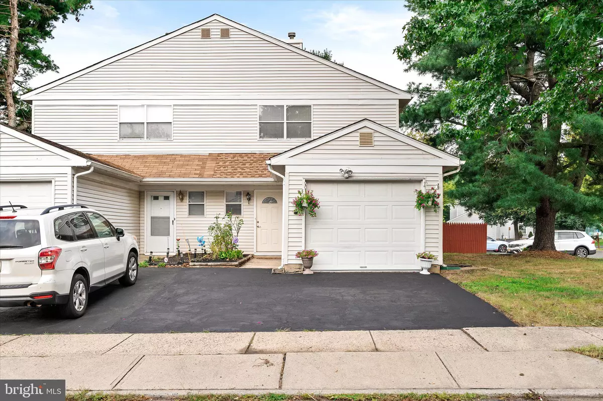 Hightstown, NJ 08520,136 WYNDMOOR DR