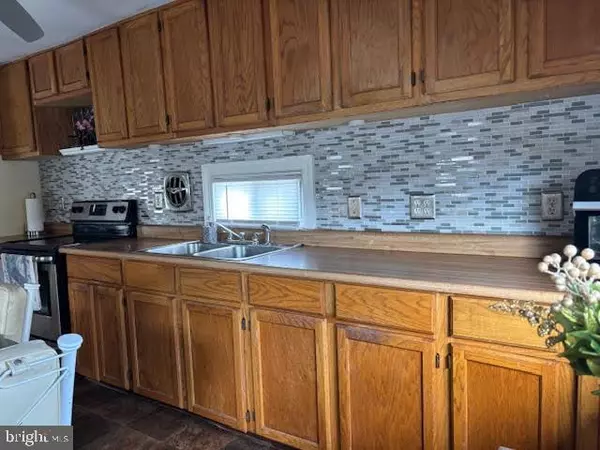 Sicklerville, NJ 08081,130 STRAND AVE