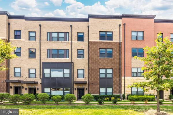 44750 TIVERTON SQ, Ashburn, VA 20147