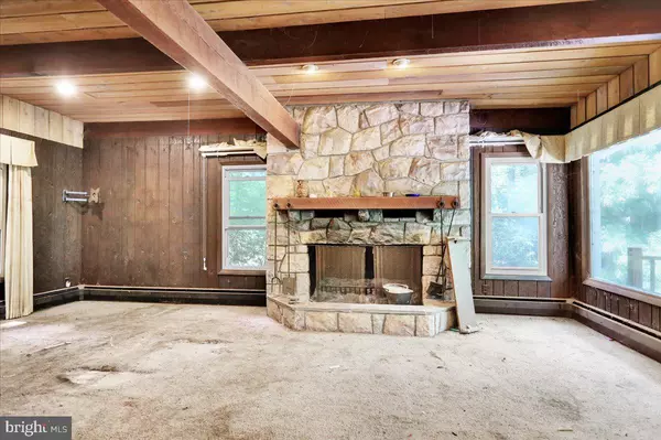 Robesonia, PA 19551,686 HILL RD