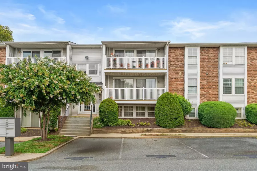 501 PALMTREE DR #3, Gaithersburg, MD 20878