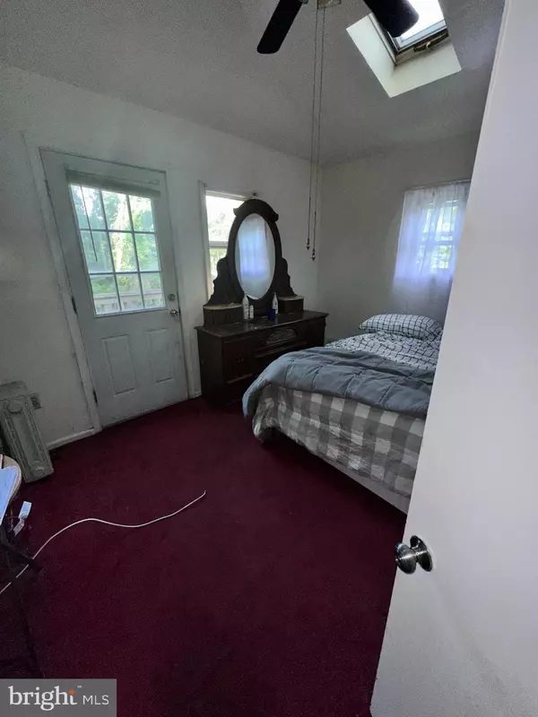 Coatesville, PA 19320,107 ASH ST