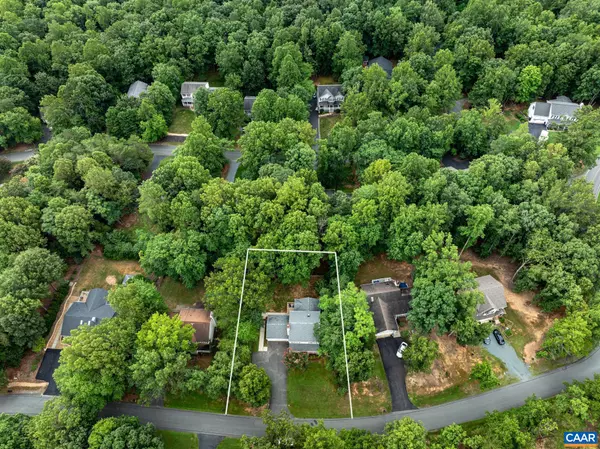 Palmyra, VA 22963,5 SMOKEWOOD DR