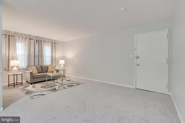 Fairfax, VA 22031,9473 FAIRFAX BLVD #104