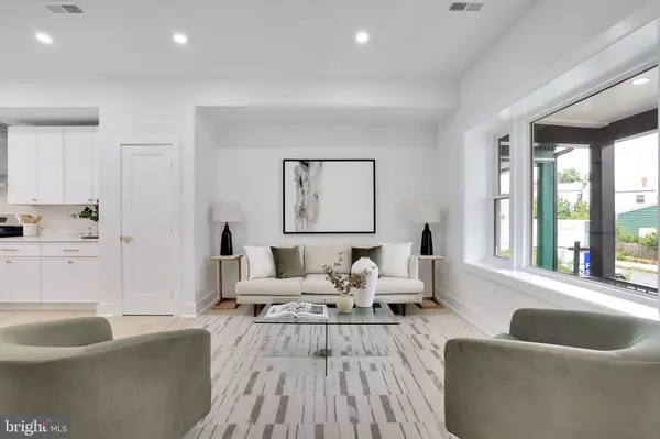 Washington, DC 20010,746 NEWTON PL NW