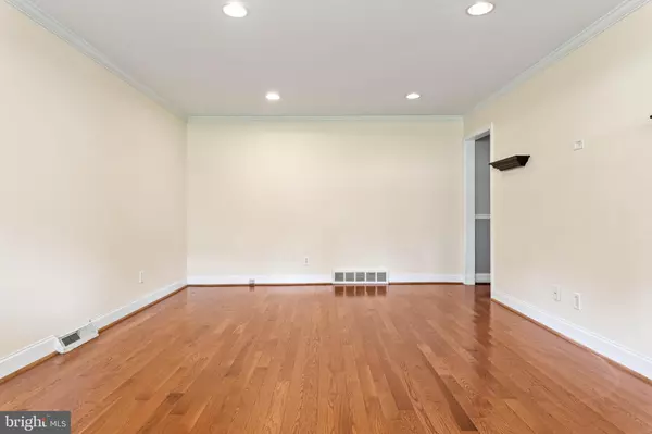 Havertown, PA 19083,22 BARBARA LN