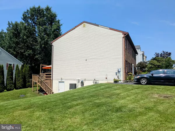 Birdsboro, PA 19508,932 UNION ST