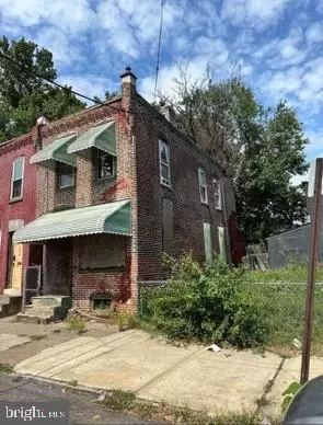 Chester, PA 19013,402 W 5TH ST