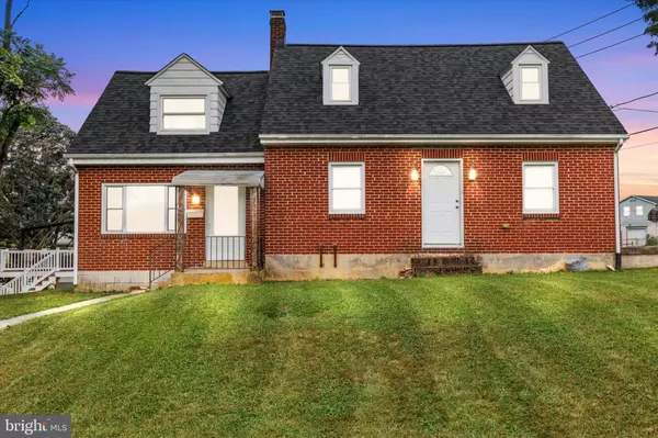 150 S HARRISBURG ST, Oberlin, PA 17113
