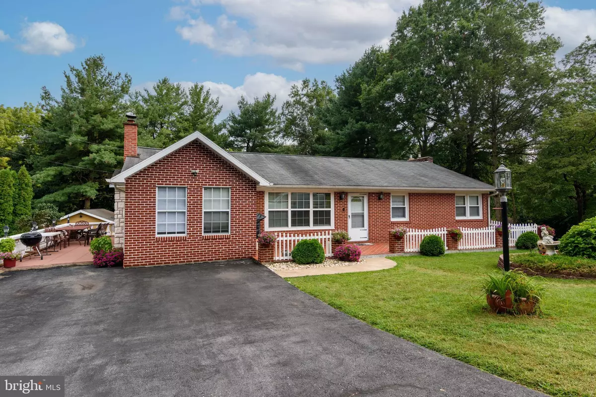 Harrisburg, PA 17111,6011 CANYON RD