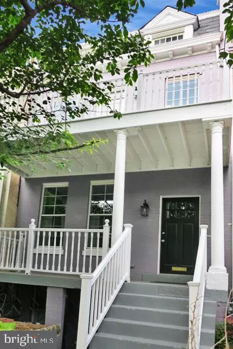 910 7TH ST NE #2 LOWER LEVEL, Washington, DC 20002