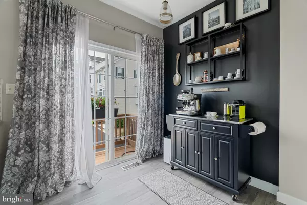 Alexandria, VA 22304,5804 SUMMERS GROVE RD