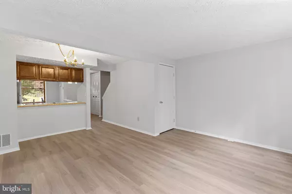 Pasadena, MD 21122,8088 WOLSEY CT