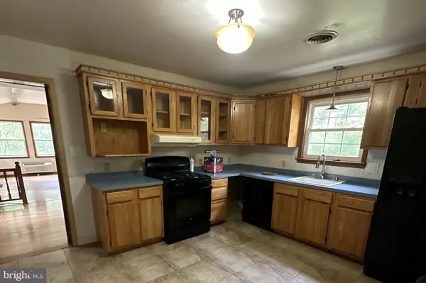 Hedgesville, WV 25427,77 FERROUS LN