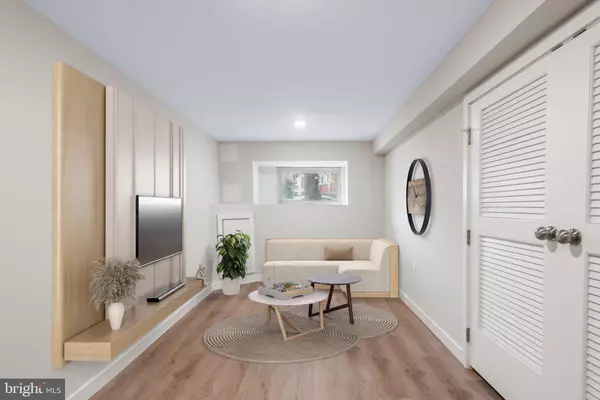 Philadelphia, PA 19124,1603 E HUNTING PARK AVE