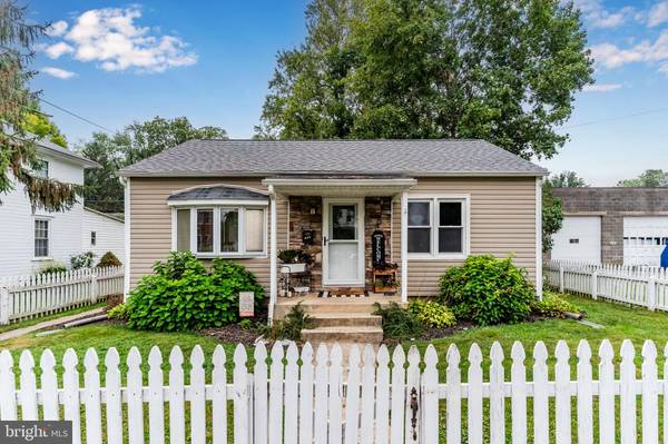 130 CEDAR ST, Carlisle, PA 17013