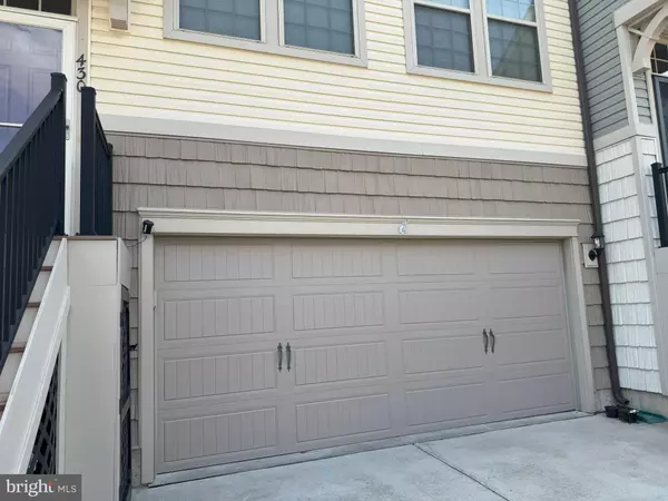 Warminster, PA 18974,430 TALL OAKS DR