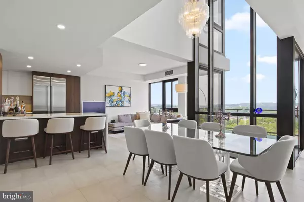 1530 KEY BLVD #1318, Arlington, VA 22209