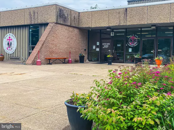 Mc Veytown, PA 17051,205 CHESTNUT RIDGE RD