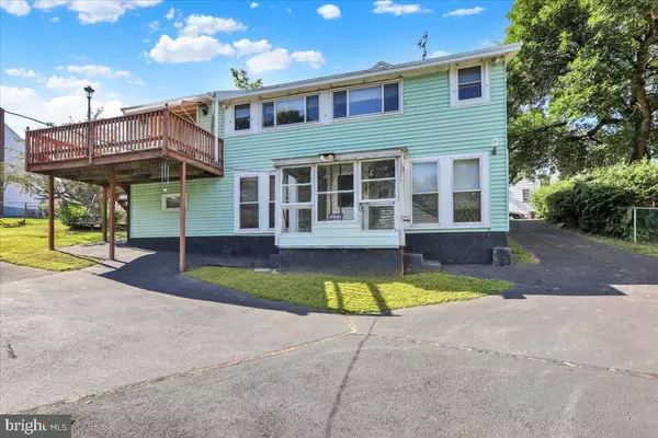 Pottsville, PA 17901,1401 MOUNT HOPE AVE