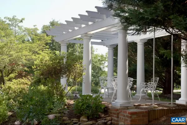 Charlottesville, VA 22903,500 CRESTWOOD DR #2101