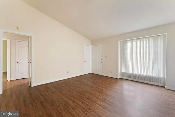 Fredericksburg, VA 22407,2128 KAISER DR