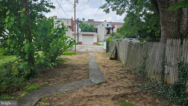 York, PA 17403,569 W PHILADELPHIA ST