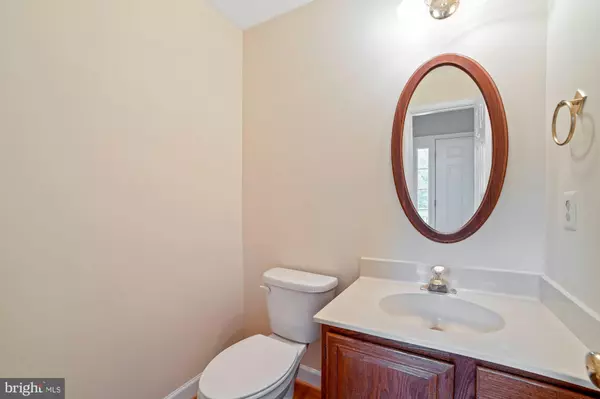 Alexandria, VA 22315,6138 JOUST LN