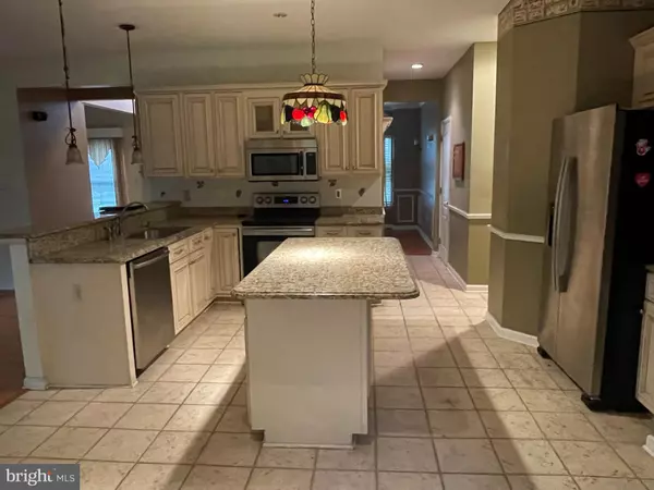 Bethlehem, PA 18020,4001 FERNCROFT LN