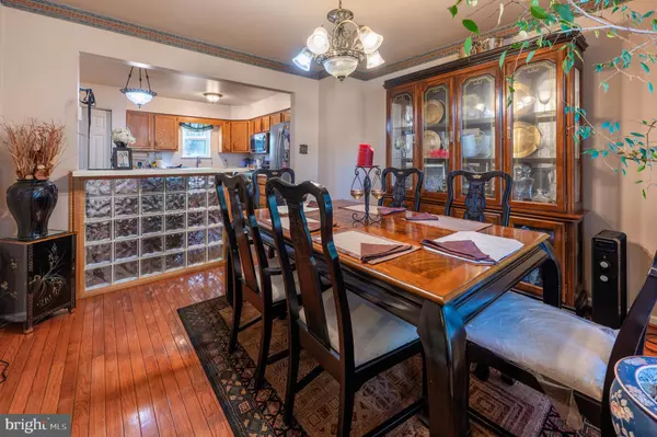 Pennsauken, NJ 08110,1556 VELDE AVE