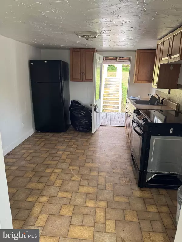 Quarryville, PA 17566,6 N CHURCH ST