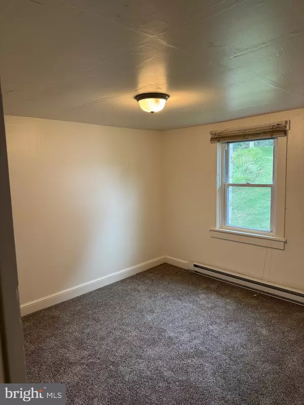 Quarryville, PA 17566,6 N CHURCH ST