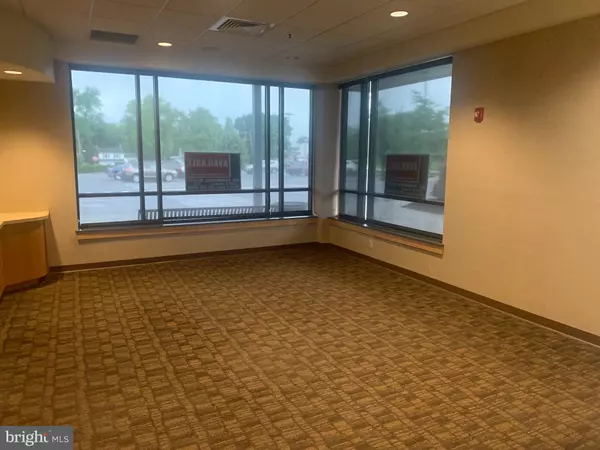 Lancaster, PA 17601,730 EDEN RD