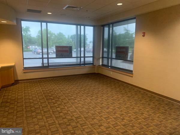 Lancaster, PA 17601,730 EDEN RD